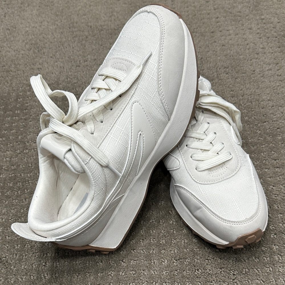 Dolce Vita Off White Cream Platform Sneakers